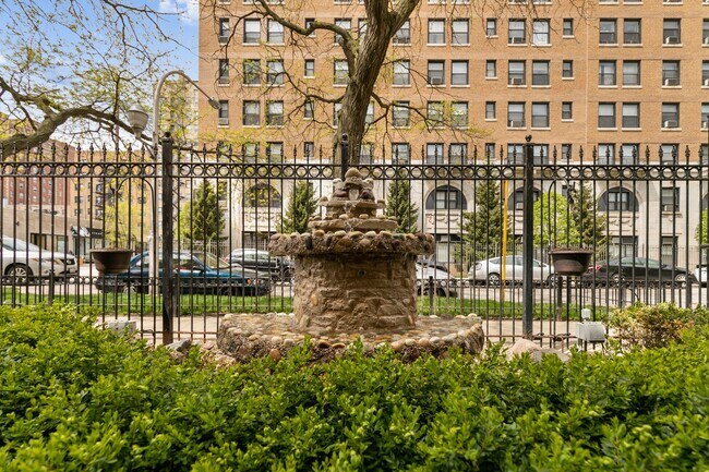 6231 N Kenmore Ave Unit 507