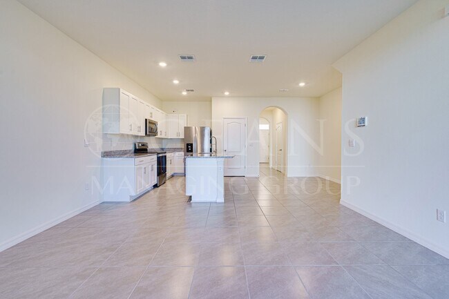 Photo - 2023 Block Town-Home with Community Gym and Pool