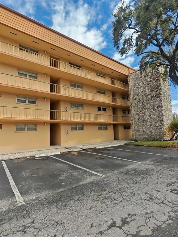 Building Photo - 5820 N Church Ave Unit 112