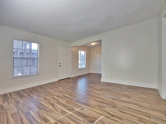 Photo - 600 19th St Unit 16