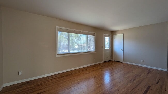 Photo - 4050 Hollow Rd