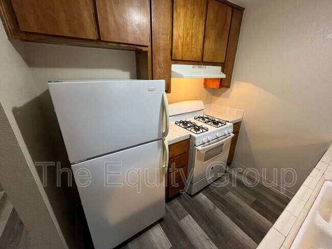 Photo - 257 S H St Unit #1