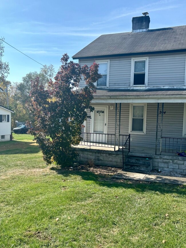 204 Washington St Townhome Townhome Rental in Oliver PA
