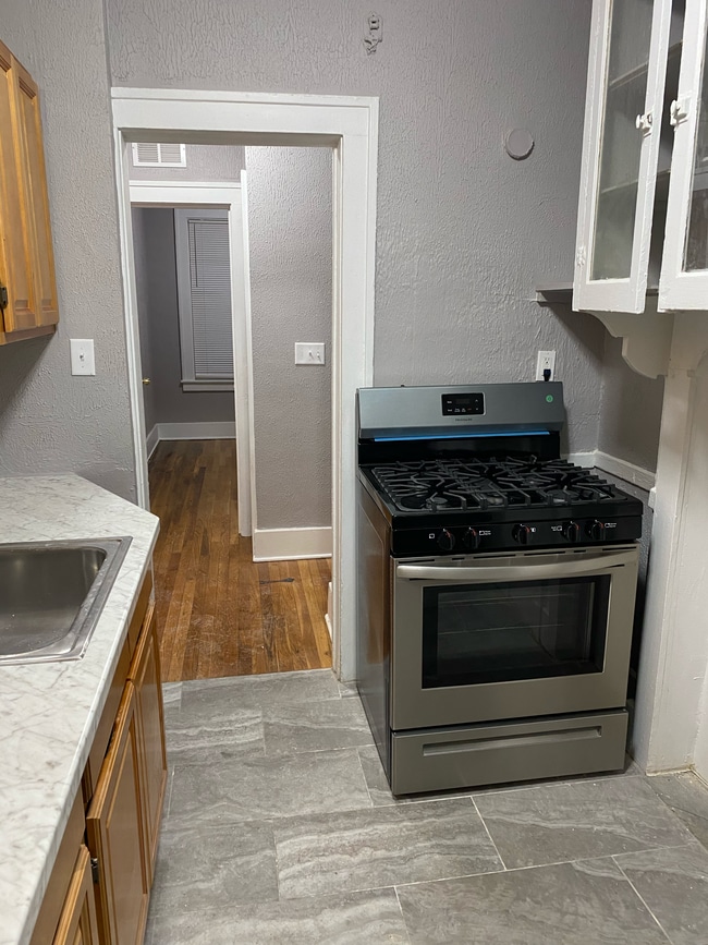 Photo - 14950 Stoepel St