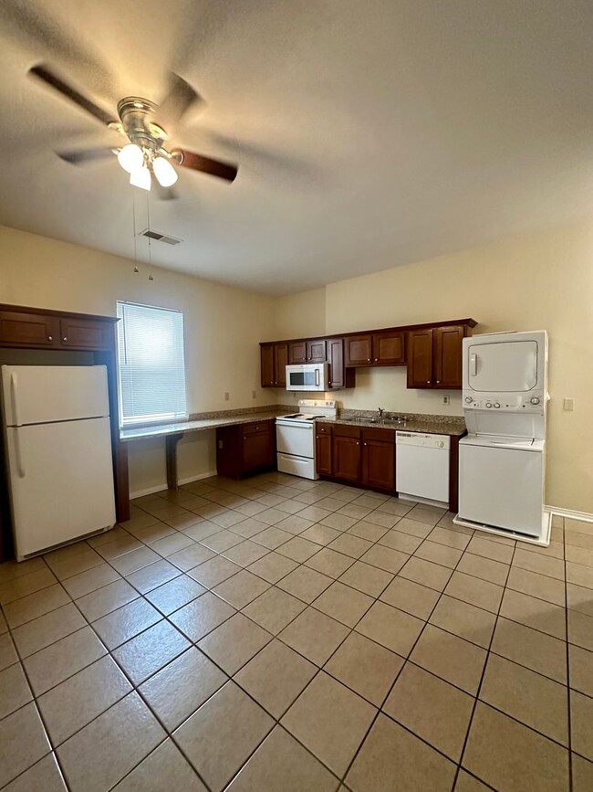 366 S Broadway Park Unidad 4