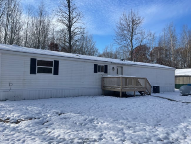 Photo - 9783 Tranus Lake Rd