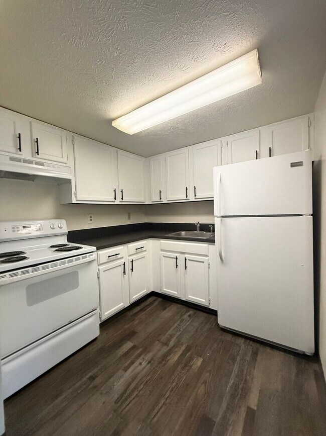Photo - 712 W Mission Ave