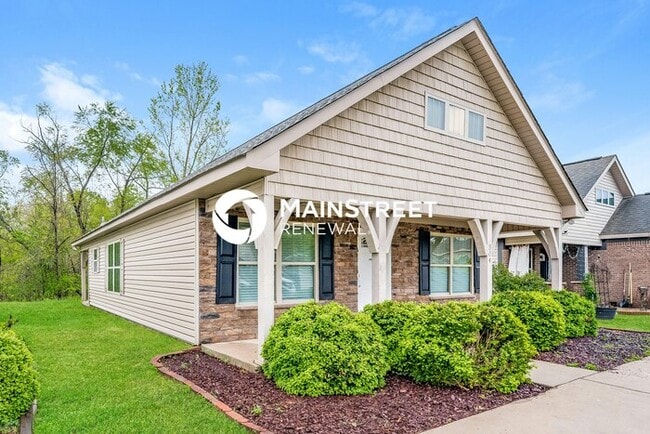 Photo - 3 Bedroom Pet-Friendly Home in CALERA, AL with Main Street Renewal