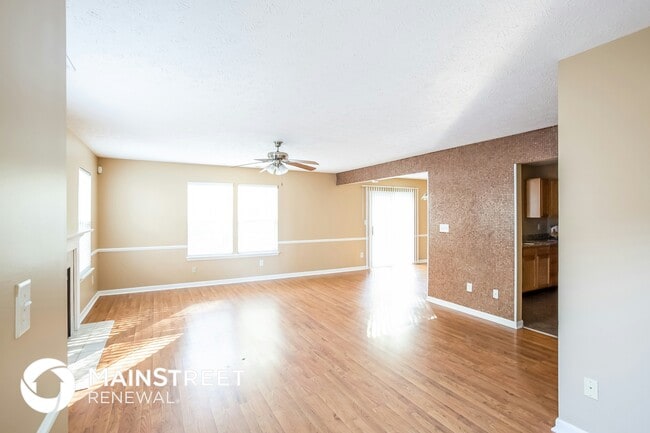 Photo - 2279 Salem Park Dr