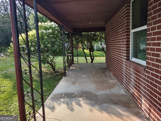 Photo - 161 S Pine St