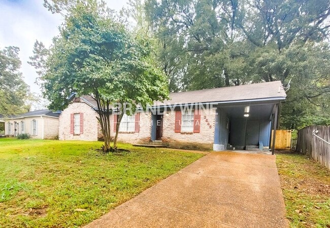 Photo - 3685 Naylor Dr