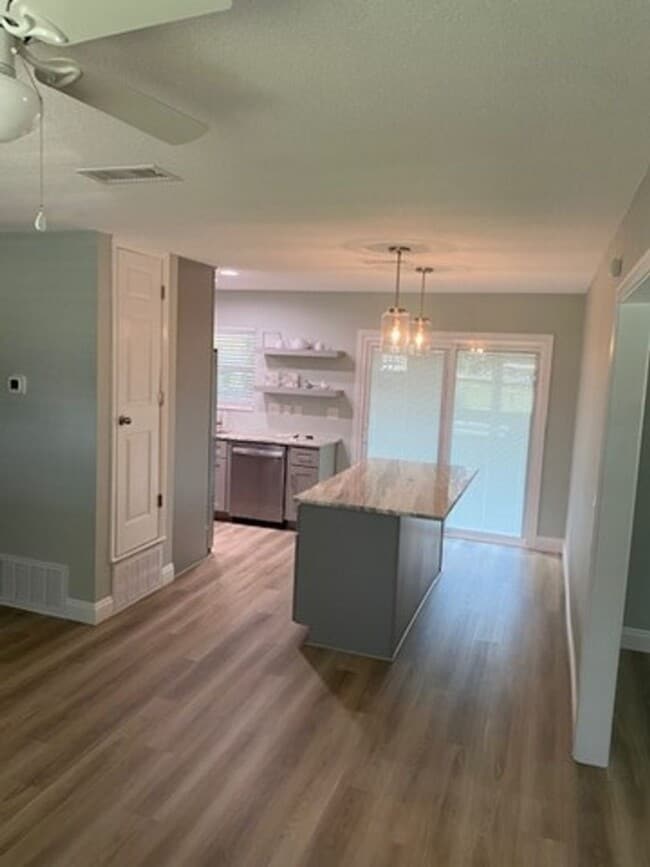 Photo - UPDATED 3B/1.5B Home in the Heart of Ft. Walton Beach