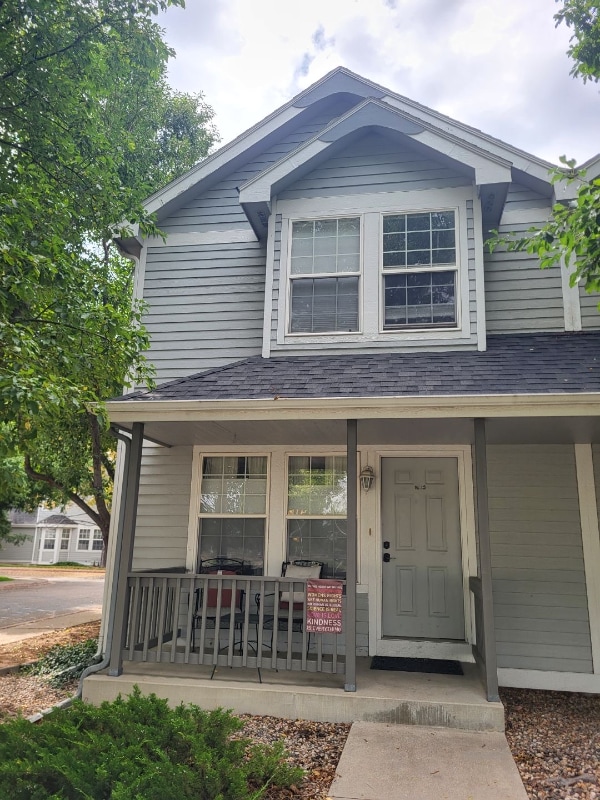 Building Photo - 1115 W Swallow Rd