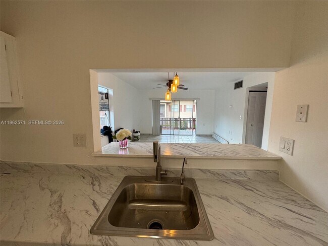 Photo - 11289 SW 88th St Unidad 214L