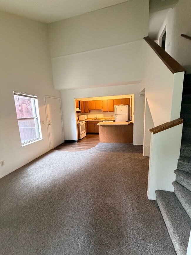 1200 S Riordan Ranch St