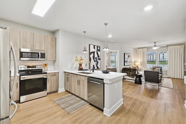 The Beacon at 331 Apartments