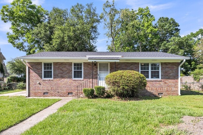 Building Photo - 2 Bedroom, 1 Bath Home in Air Habor of Wes...