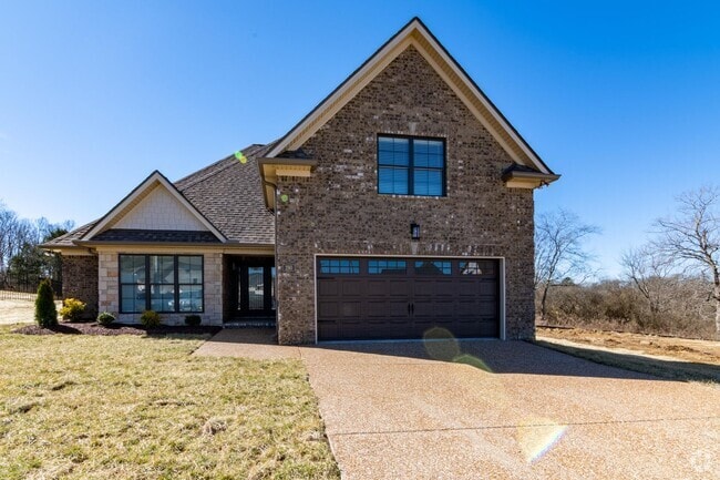 Building Photo - For Lease - Single Family Home in Gallatin