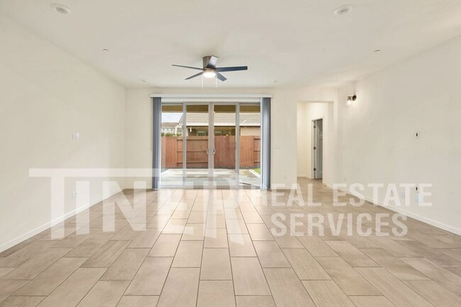 Photo - 3719 Edington Dr