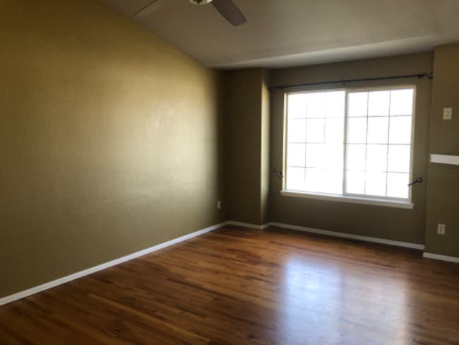 408 Rollingwood Dr