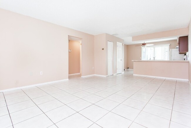 Photo - 1905 Caralee Blvd Unit 1
