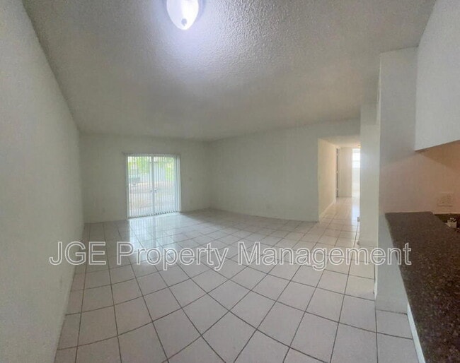 Photo - 11501 NW 44th St Unit Apt 11501