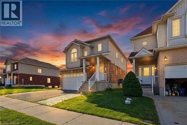 Photo - 287 Westmeadow Dr