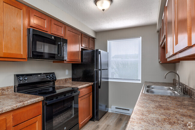 Interior Photo - Country Townhomes