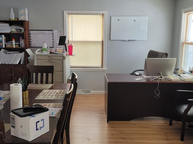 Photo - 5812 46th Ave S Unidad 5812