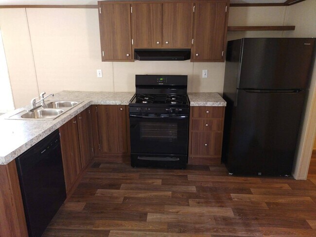 Photo - 212 E 5th Ave