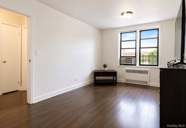 37-30 83rd St Unit 5L