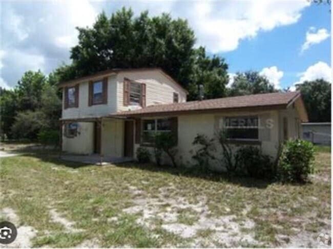 Building Photo - 4570 Transport Rd Unit Transport Rd B Rental