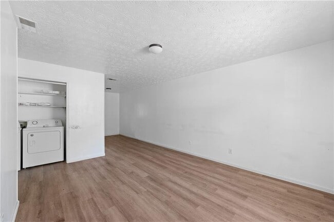 Photo - 1008 Davis St