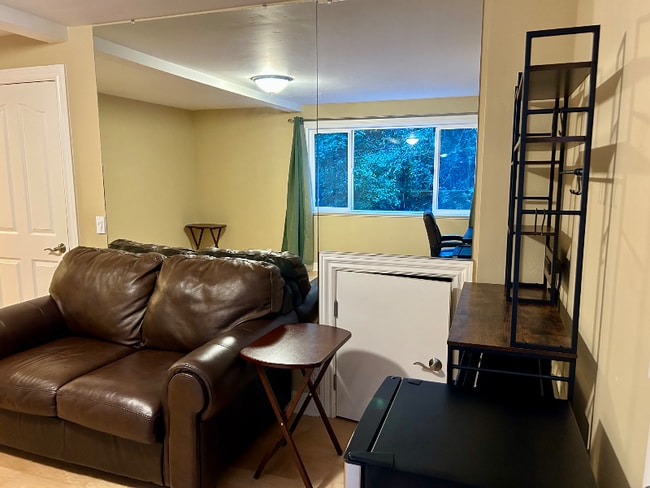 Photo - 435 Hubbard Gulch Rd