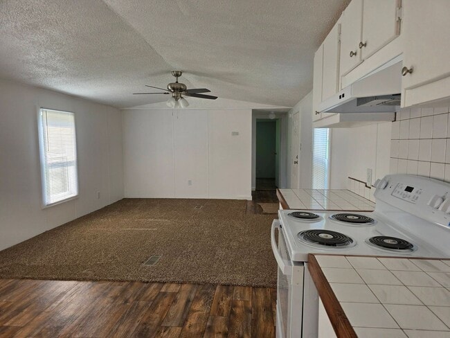 3135 Calloway Dr