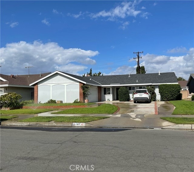 Building Photo - 147 W Brentwood Ave