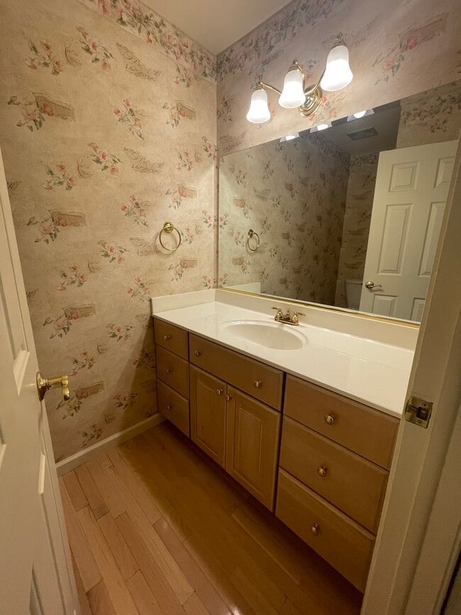 Photo - Updated End-Unit Condo in Earhart Village – Prime Location!