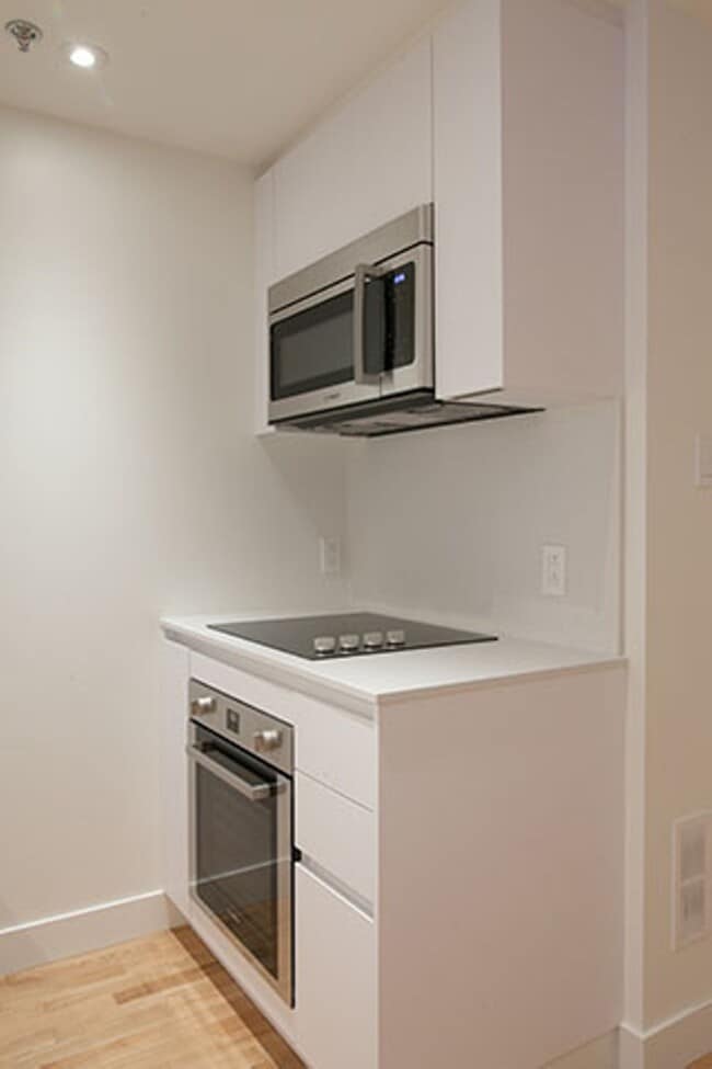 Photo - 25 Av des Pins O Unité 106