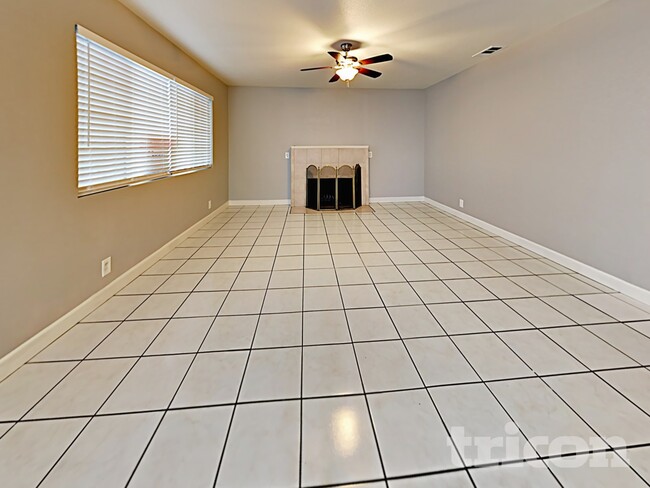 Photo - 684 Brown Ave