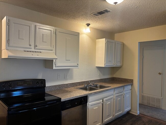 Photo - 3 Bedroom 2 Bath