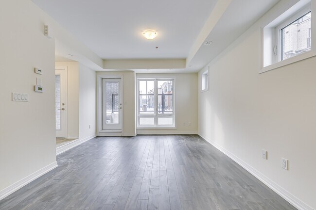 Photo - 30-30 Liben Wy