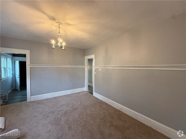 Building Photo - 7608 Lawnview Ave Unit 1 Rental