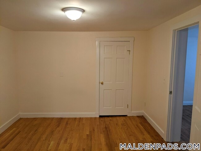 Building Photo - 632 Main St Unit 8