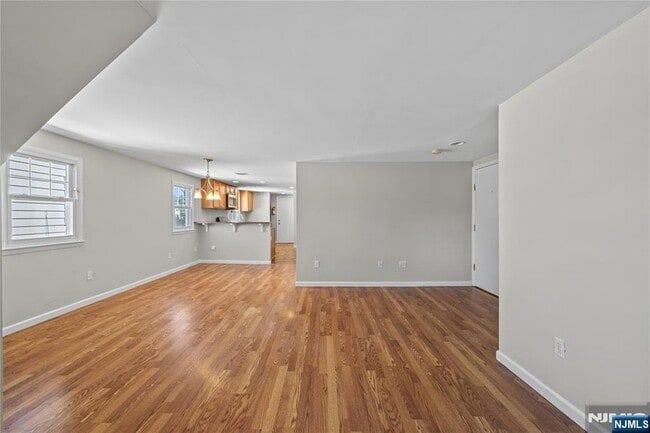 Photo - 47 Morris Pl Unit 3