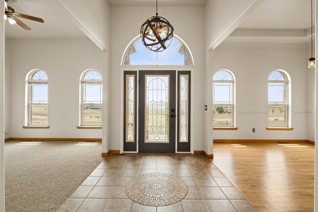 Photo - Executive 3-Bed Ranch Main Level - Private...