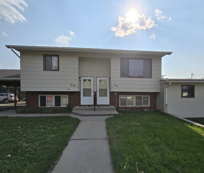 Building Photo - JGOFF S. 4th Unit 517 Rental