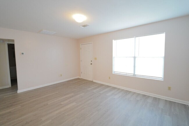 Photo - 3178 N Ridge Rd Unit Apt A