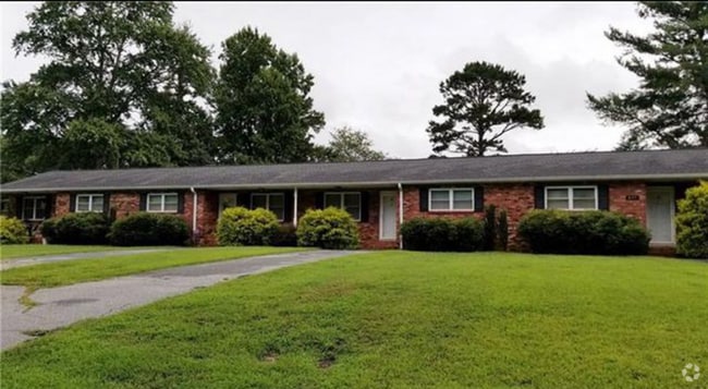 Building Photo - 635 Cemetery Loop Rental