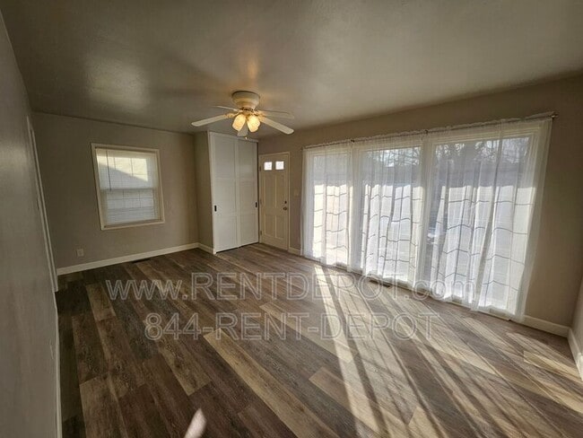 Photo - 925 N Kelsey Ave