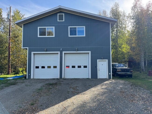 Building Photo - 2681 Mockler Ave Unit #B Rental